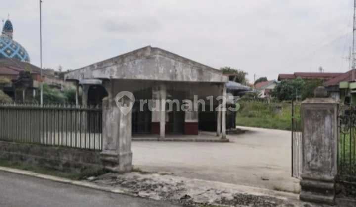 DIJUAL CEPAT TANAH DIATAS BANGUNAN RUMAH LAMA DI PUSAT KOTA (JL. UTAMA SARI. SUDIRMAN. ) DIJUAL CEPAT TANAH DIATAS BANGUNAN RUMAH LAMA DI PUSAT KOTA (JL. UTAMA SARI. SUDIRMAN. )