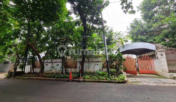 Wts / Dijual Cepat Rumah Tua Hitung Harga Tanah di Jalan Tirtayasa, Kebayoran Baru, Jakarta