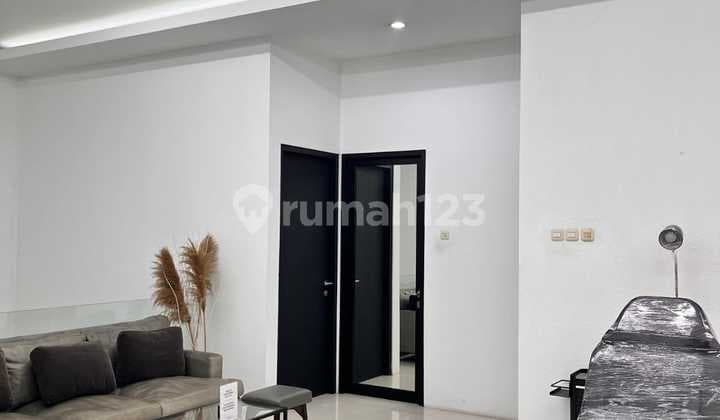 WTS / Dijual Rumah Cantik, Siap Huni, dan Lokasi Strategis di Bintaro Sektor 3, Tangerang Selatan, Banten