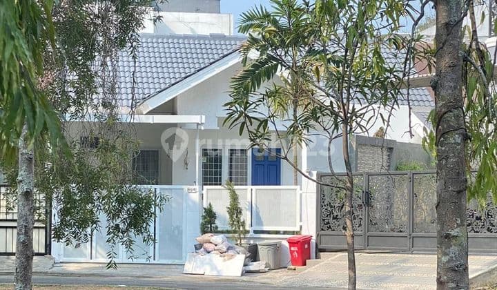 WTS / Dijual Cepat Rumah Siap Huni, Lokasi Sangat Strategis, dan Fully Furnished di Kencana Loka, BSD City, Serpong, Tangerang Selatan, Banten