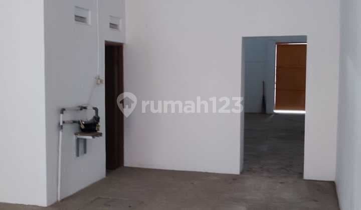 WTL / Disewakan Gudang atau Garasi Mobil Sudah Siap Pakai di Komplek Pergudangan - Jalan Pekawatan, Pekalipan, Kota Cirebon, Jawa Barat