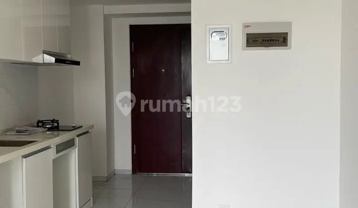 WTS / Dijual Cepat Apartemen Siap Huni dan Lokasi Sangat Strategis di Sky House Tower Acacia, Alam Sutera, Pinang, Tangerang, Banten