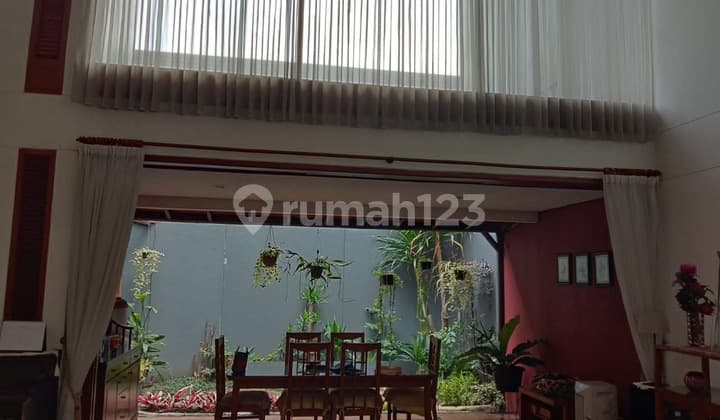 Di.jual.rmh.2.lt.nyaman.dan.strategis.di.komplek.setra Duta