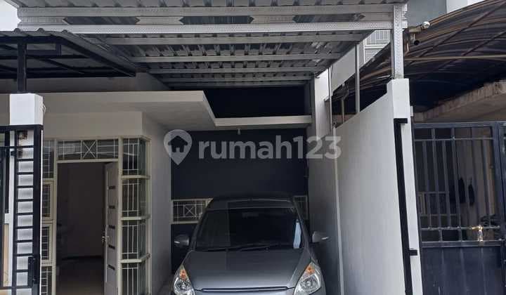 :Fire: Dijual Townhouse Lebak Indah - Siap Huni :Fire: