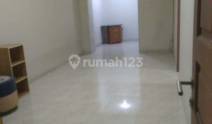 Rumah Taman Harapan Baru Bekasi Siap Huni