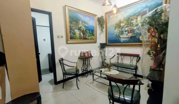 Jual Cepat Rumah Minimalis Kav Polri Rapi dan Siap Huni