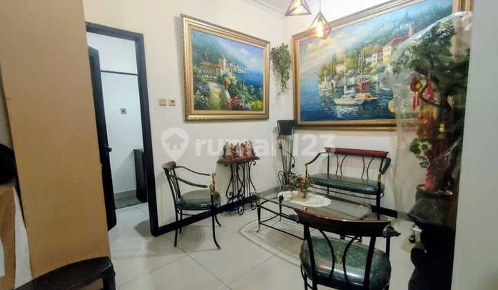 Jual Cepat Rumah Minimalis Kav Polri Rapi dan Siap Huni