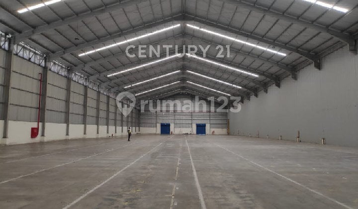Factory Available Warehouse Includes Loading Dock in Silicon Delta.