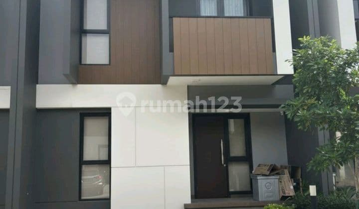 Rumah 2Lt Cluster Regia Summarecon Crown Gading Sebelah Harapan Indah