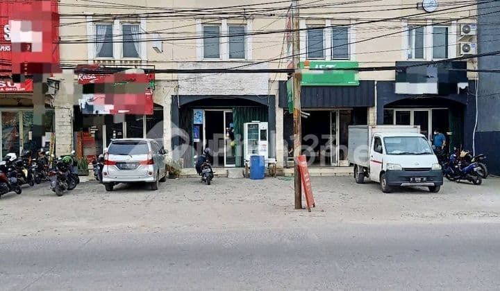 3.5-Storey Shophouse for Sale/Rent, Strategically Located Near Pakuwon Mall & Revo. Pekayon