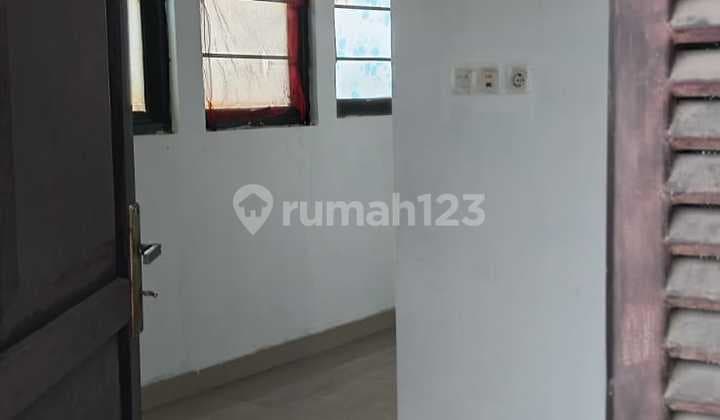 Tempat Usaha dan Rumah Kost 2 Lantai di Harapan Indah 1 Bekasi
