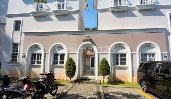 Disewakan Rumah Siap Huni 3 Lantai Alesha House Vanya Park Bsd - 4 Kamar Tidur