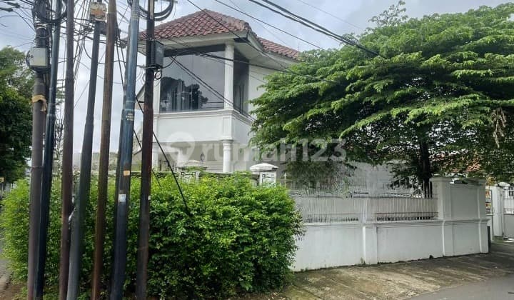 Rumah Nyaman di Cipete Selatan – Lingkungan Asri & Strategis
