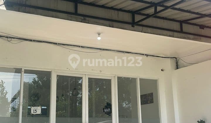 Ruko Terletak Di Perumahan Elit Cocok Untuk Usaha Cafe