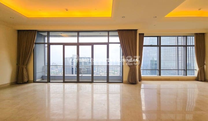 Best Deal! Apartemen Airlangga Ritz Carlton 4Br Semi Furnished - Kawasan Elite Mega Kuningan!