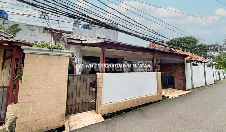 Rumah Kost Siap Huni Area Setiabudi - Super Strategis Dekat Perkantoran & Kampus