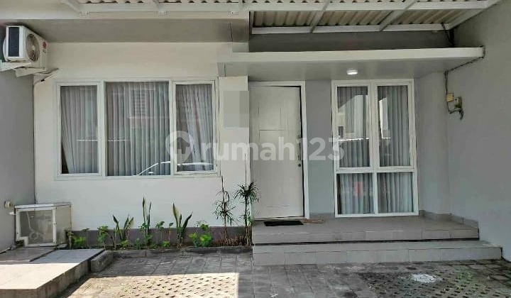 Rumah Bagus Strategis Kuta Fully Furnished Pool Jo