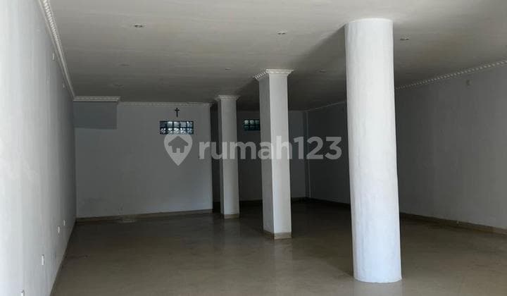 Strategic 3-Story Shophouse Near Sanglah in West Denpasar