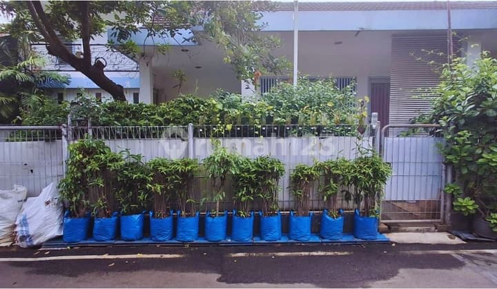 Rumah Strategis 2 lantai Dekat Akses Tol di Bintara, Bekasi.