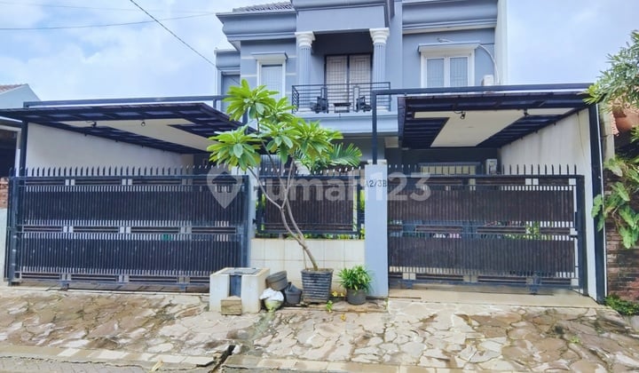 Rumah Strategis 2 Lantai di Kompleks Eramas 2000, Jakarta Timur