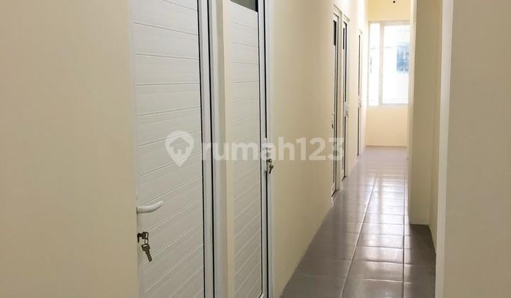For Sale 4-Story Boarding House Ideal for Investment in East Cideng, City Center, Ready for Take Over