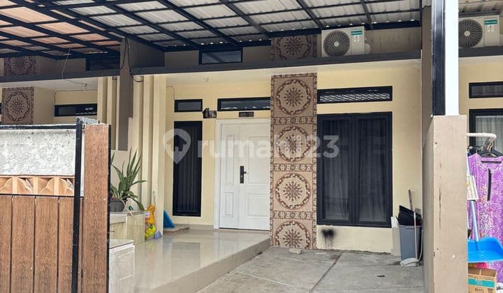 Take Over House in Bojong Sari Depok Near Tourist Area