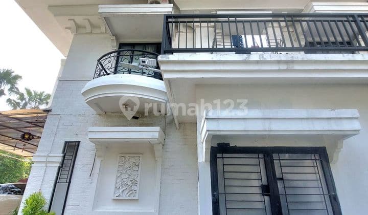 Hot! For Sale Corner House at Bukit Golf Mediterania PIK1 Flood-Free, SHM