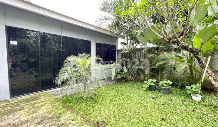 Dijual Rumah Cantik dan Siap Huni di Jalan Musyawarah Bintaro