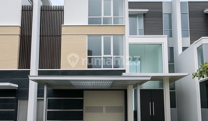 Rumah Brand New The Mozart 12x35 Ada Lift Dan View Golf