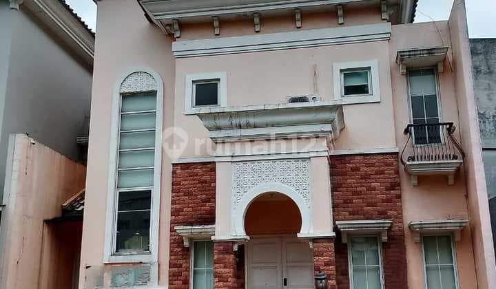 Disewa Rumah 2 Lantai Rapi Semi Furnish Alicante Gading Serpong