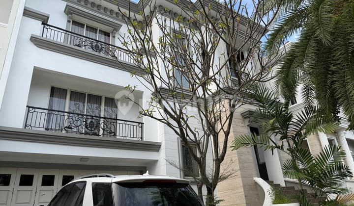 Rented Luxury House Aristoteles Gading Serpong Furnished 4 Bedrooms Neat