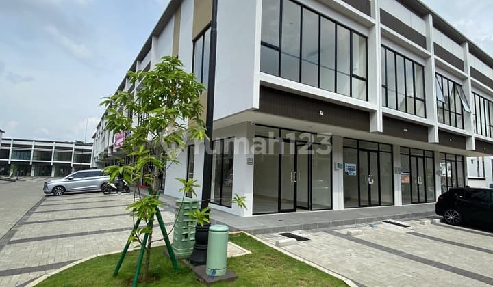 For Rent Sorrento Gading Serpong Shop House Hook New and Neat Condition