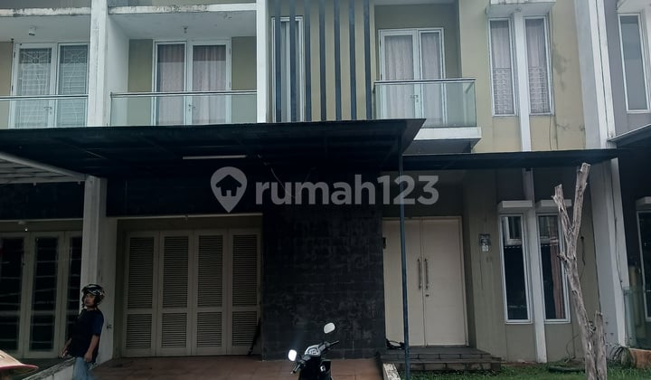 Disewa Rumah 2Lt San Lorenzo Gading Serpong 3+1 Rapi Luas & Murah