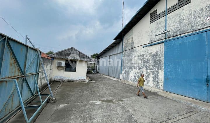 Disewakan Gudang Mekarjaya - Sepatan Tangerang. Akses container 40 feet