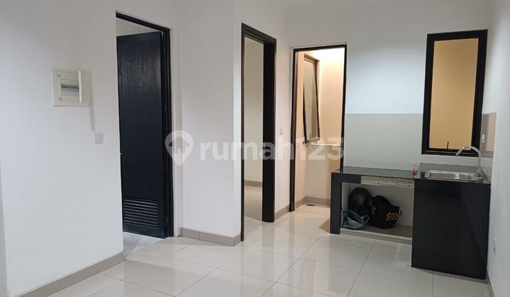 Disewakan Condo House di Green Royal Semanan, Kalideres