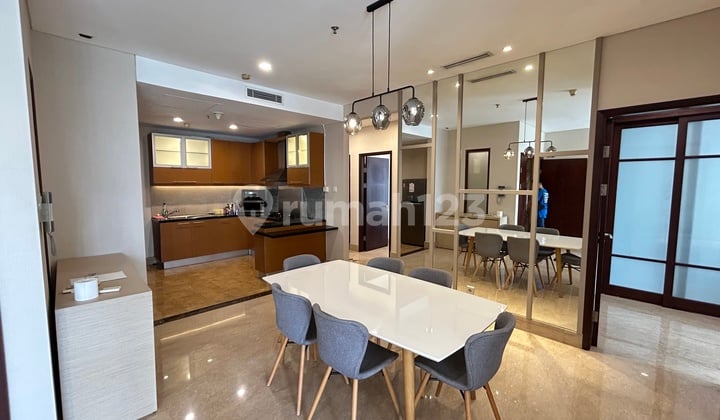 Apartment 3 BR Furnished Bagus Capital Residence SCBD
