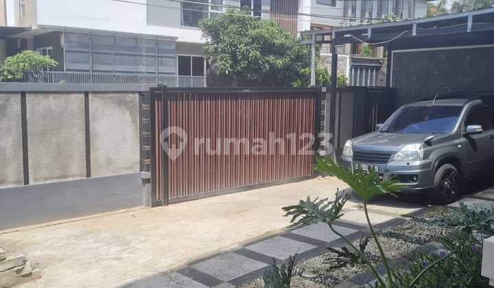 Rumah Mewah 2 Lantai Komplek Pondok Hijau Indah Bandung