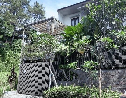 Rumah 2 Lantai Bagus di Komplek Pondok Hijau Indah Bandung SHM