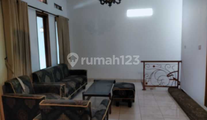 Rumah Tiga Lantai Komplek Pondok Hijau Bandung Bagus Murah Cocok Untuk Guest House, Kosan, Villa Dan Kantor