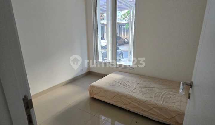 Rumah 2 Lantai Siap Huni di Cluster Yarra, Jakarta Garden City