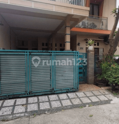 For Quick Sale: A Neat and Ready-to-Occupy 2-Story House in Central Depok City
