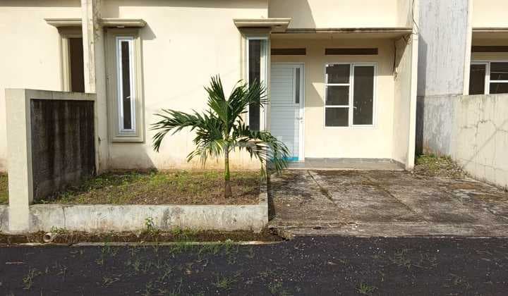SHM House with Strategic Location in Pasir Putih, Depok