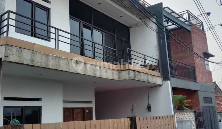 Nice 3-Story House in , East Tipar, Padalarang, West Bandung