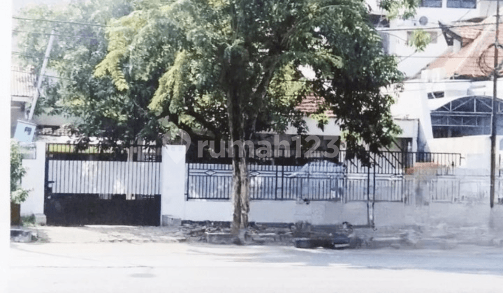DIJUAL Rumah BESAR CLASSIC jl karang menjangan, Surabaya Pusat
