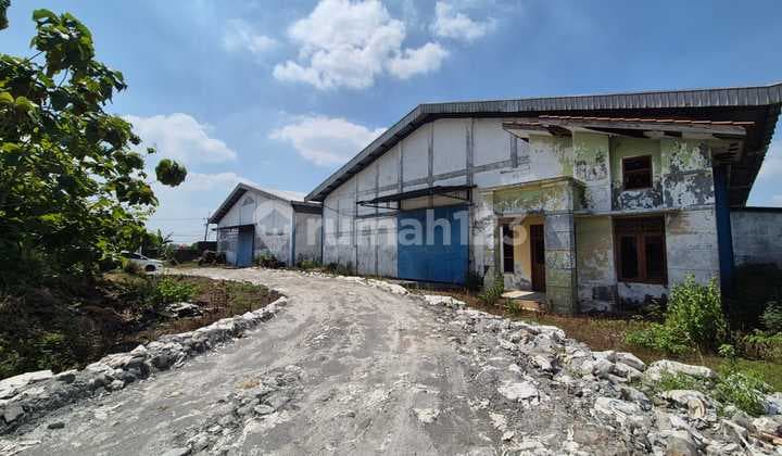 For Sale LARGE WAREHOUSE STRATEGIC LOCATION Balongpanggang, Gresik