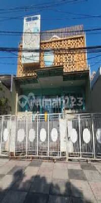 Disewakan Gedung Komersial 3 Lantai Jl. Ir Soekarno Merr Rungkut, Surabaya