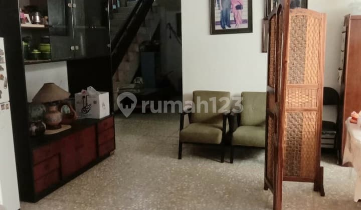 Rumah Kost Strategis di Kawasan Pendidikan dan Perkantoran Sukasenang