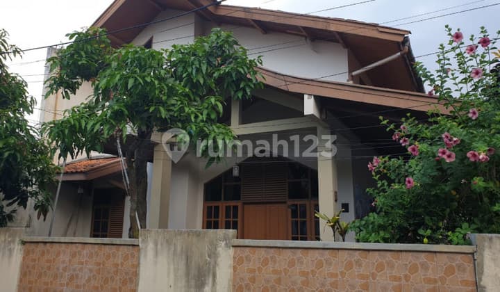 Rumah Hook Strategis di Tengah Kota Bandung