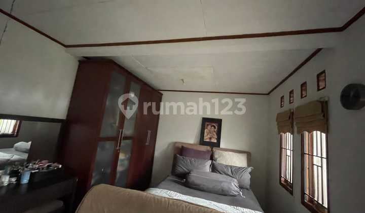 Rumah Asri Antapani Dekat Jalan Utama Bandung