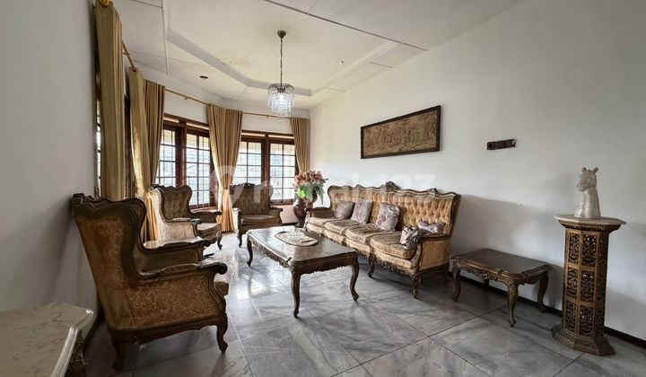 Rumah Hook Vintage Bagus Rapih Siap Huni Setrasari